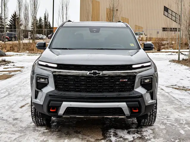 2026 Chevrolet Traverse Z71 - Photo 3