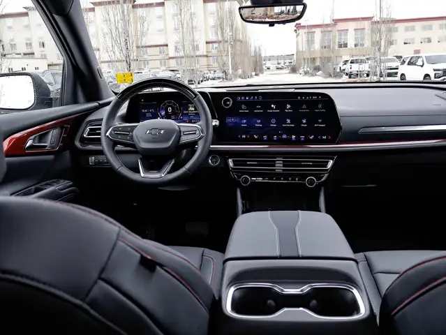 2026 Chevrolet Traverse Z71 - Photo 31