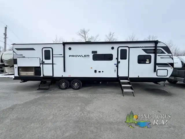 2026 Heartland Prowler 3202DSB-Bunk Room 2 Slides