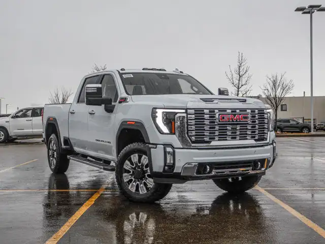 2026 GMC Sierra 3500HD Denali - Photo 2