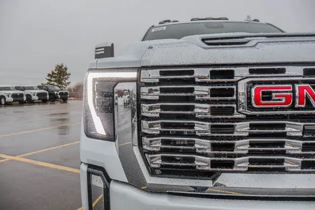 2026 GMC Sierra 3500HD Denali - Photo 11