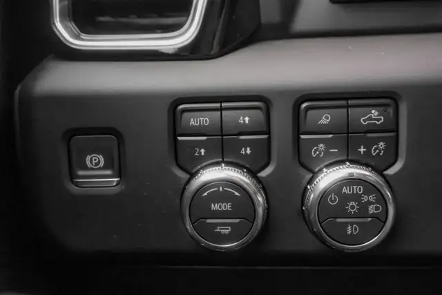 2026 GMC Sierra 3500HD Denali - Photo 19