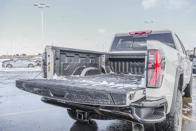 2026 GMC Sierra 2500HD AT4X - Photo 8