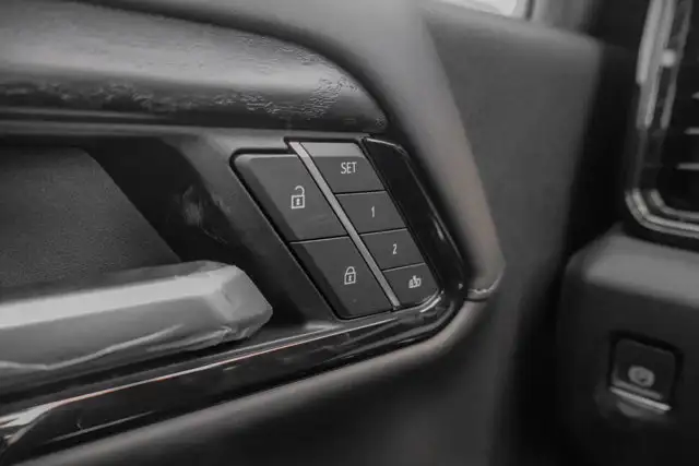 2026 GMC Sierra 2500HD AT4X - Photo 18