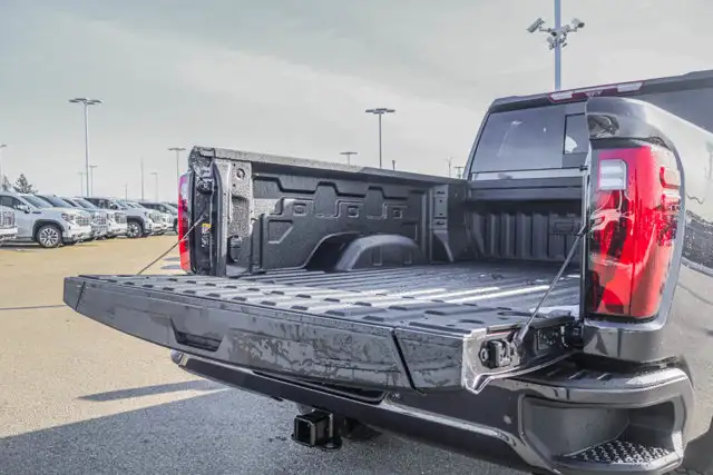 2026 GMC Sierra 3500HD Denali - Photo 8