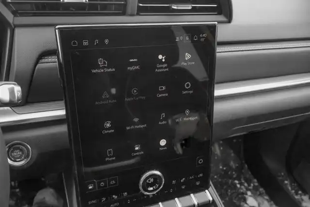 2026 GMC Terrain AWD Denali - Photo 24