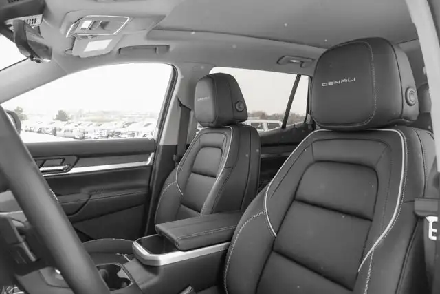 2026 GMC Terrain AWD Denali - Photo 31