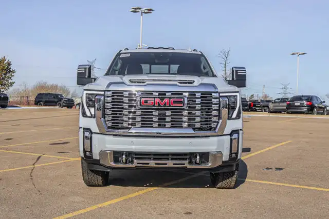 2026 GMC Sierra 3500HD Denali - Photo 3