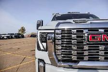 2026 GMC Sierra 3500HD Denali - Photo 11