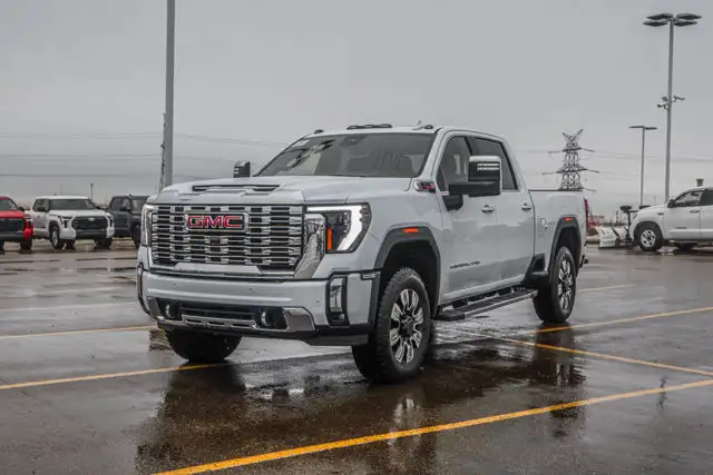 2026 GMC Sierra 3500HD Denali - Photo 4