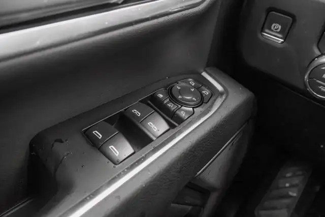 2026 GMC Sierra 3500HD Denali - Photo 17