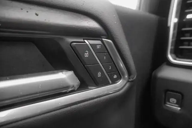 2026 GMC Sierra 3500HD Denali - Photo 18