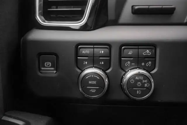 2026 GMC Sierra 3500HD Denali - Photo 19