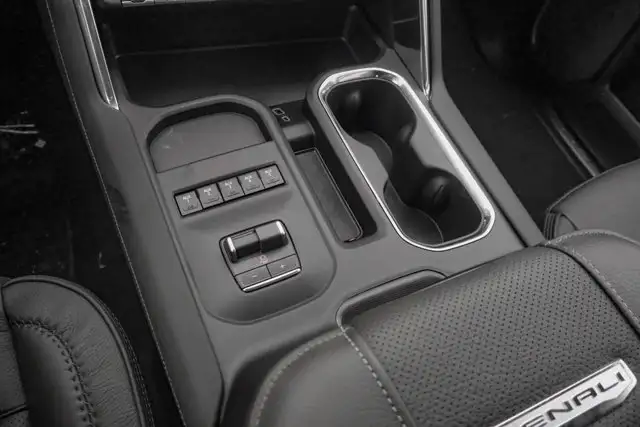 2026 GMC Sierra 3500HD Denali - Photo 28