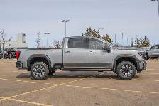 2026 GMC Sierra 3500HD Denali - Photo 10