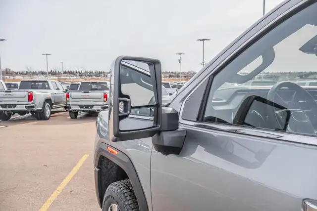 2026 GMC Sierra 3500HD Denali - Photo 14