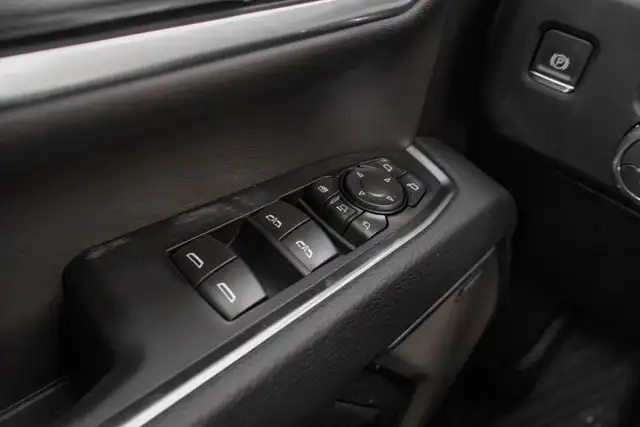 2026 GMC Sierra 3500HD Denali - Photo 17