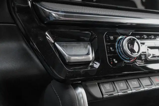 2026 GMC Sierra 3500HD Denali - Photo 24