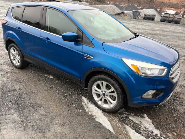 Ford escape - Photo 3