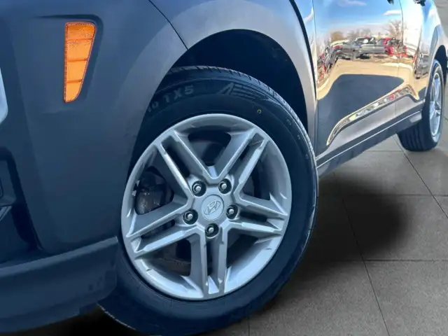 2019 Hyundai Kona 2.0L Essential AWD|Ontario Vehicle|Lots Of... - Photo 2