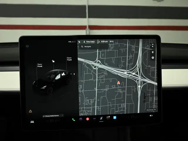 2023 Tesla Model Y Long Range No Accident Dual Motor Autopilot N - Photo 13