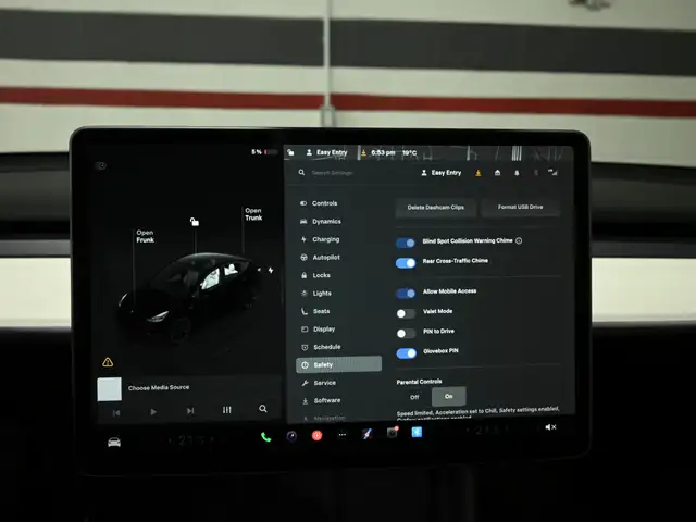2023 Tesla Model Y Long Range No Accident Dual Motor Autopilot N - Photo 16