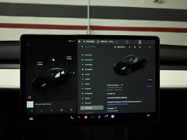2023 Tesla Model Y Long Range No Accident Dual Motor Autopilot N - Photo 17