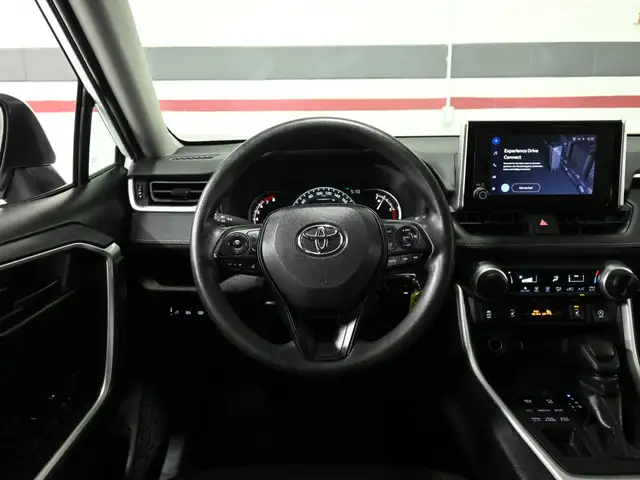 2024 Toyota RAV4 LE No Accident Radar Cruise Lane Assist Blind S - Photo 12