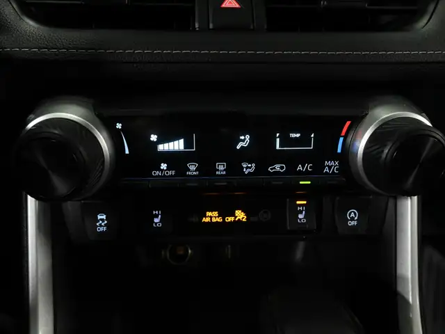 2024 Toyota RAV4 LE No Accident Radar Cruise Lane Assist Blind S - Photo 19