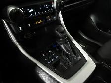 2024 Toyota RAV4 LE No Accident Radar Cruise Lane Assist Blind S - Photo 20