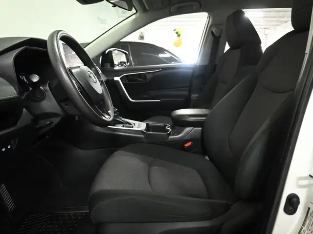 2024 Toyota RAV4 LE No Accident Radar Cruise Lane Assist Blind S - Photo 21