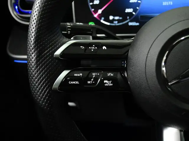 2023 Mercedes-Benz C C 300 4MATIC AMG 360CAM Panoramic Roof Ambi - Photo 14