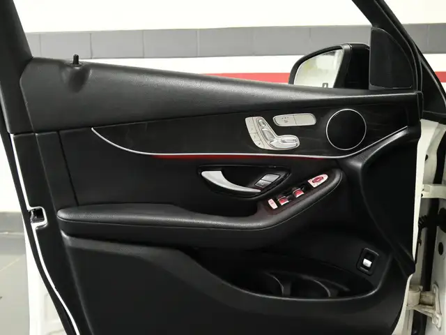 2021 Mercedes-Benz GLC 300 4MATIC No Accident AMG Night Digital - Photo 11