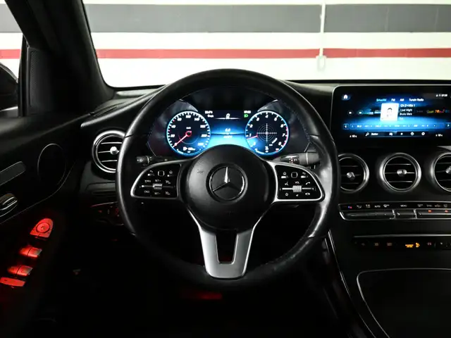 2021 Mercedes-Benz GLC 300 4MATIC No Accident AMG Night Digital - Photo 12