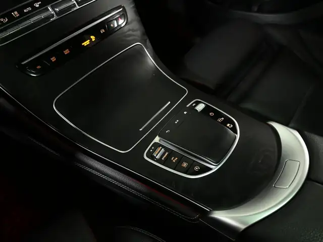 2021 Mercedes-Benz GLC 300 4MATIC No Accident AMG Night Digital - Photo 23