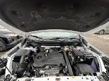 2022 GMC Terrain SLE - Photo 6