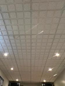 Tuile plafond suspendu