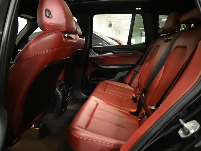 2023 BMW X3 xDrive30i ///M Shadow No Accident Red Interior Panor - Photo 25