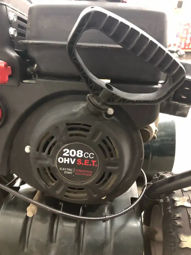 24 Inch Snowblower - Photo 4