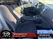 2016 Chrysler 200 4dr Sdn Limited FWD - Photo 12