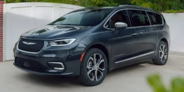 2022 Chrysler Pacifica Touring L - AWD - Leather Interior