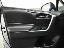 2024 Toyota RAV4 LE No Accident Radar Cruise Lane Assist Blind S - Photo 11