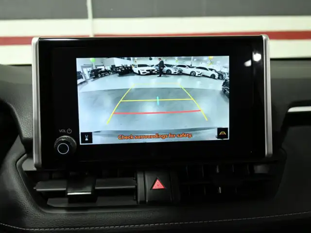 2024 Toyota RAV4 LE Radar Cruise Lane Assist Blind Spot - Photo 18