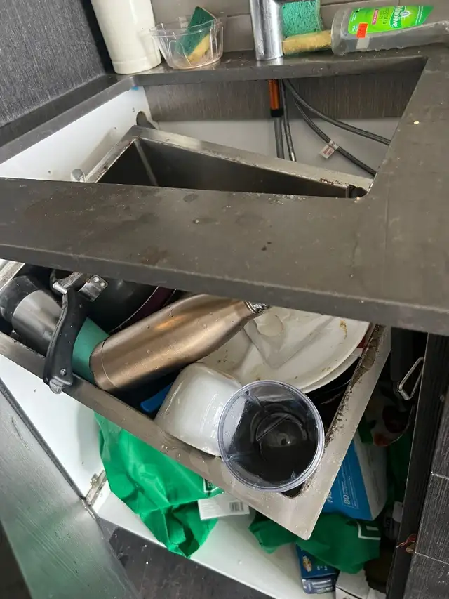 Kitchen Sink Broken Separated from Countertop (( F!X SAMEDAY ))