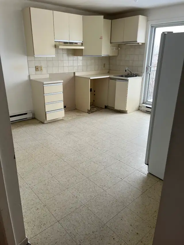TRES GRAND 4 1/2 à louer à Vimont à Laval - Photo 6