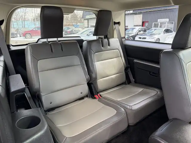 2016 Ford Flex SEL - Photo 9