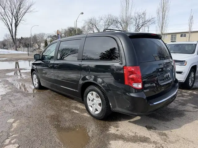 2013 Dodge Grand Caravan SE - Photo 4