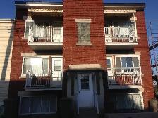 Lachine 3 ½ Disponible a partir du 1 mai, 2 balcons, cour