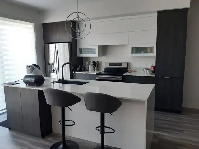 Belle maison de ville à Mirabel disponible . - Photo 2