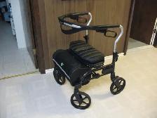 EVOLUTION 4 Wheel Walker/Rollator, NEW